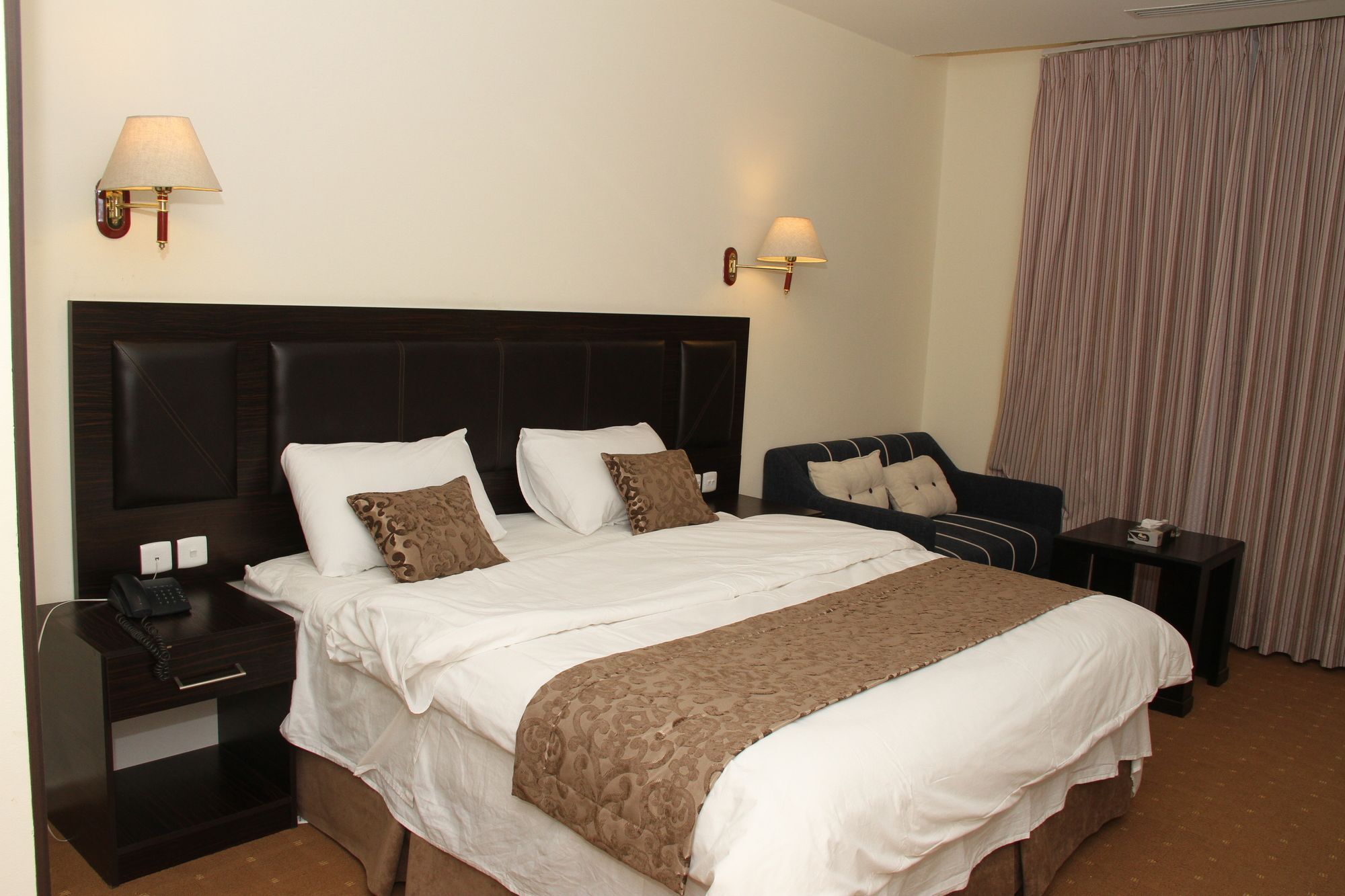 Jeddah Palace Hotel 암만 외부 사진